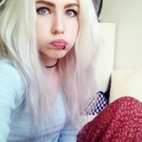 Alexandra Axelina • 18 • bisex•