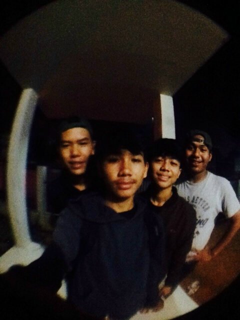 raziqalbusyiri's profile picture. 