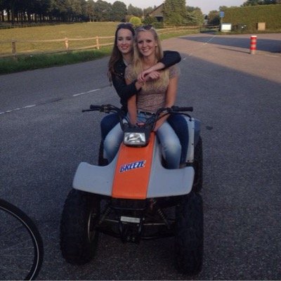 AnnekevandeMaat's profile picture. Familie | Vrienden | Paardrijden ♥