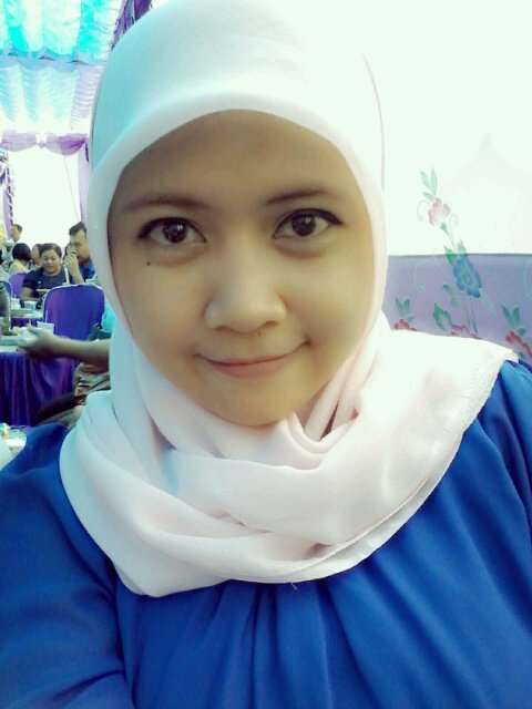 AriskaYolaa's profile picture. Aku mencintai Tuhanku, Keluargaku, Sahabatku, dan DIA.. (ʃƪ´▽`)