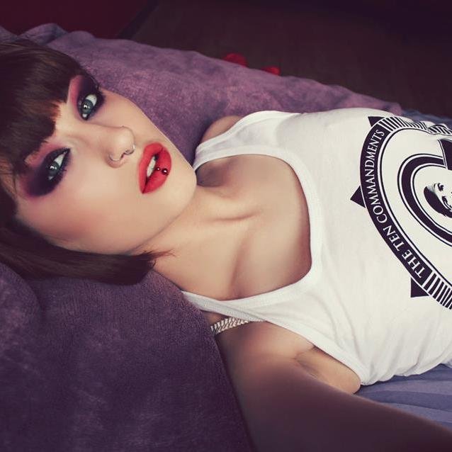22 / Montpellier / love video games and food ;D