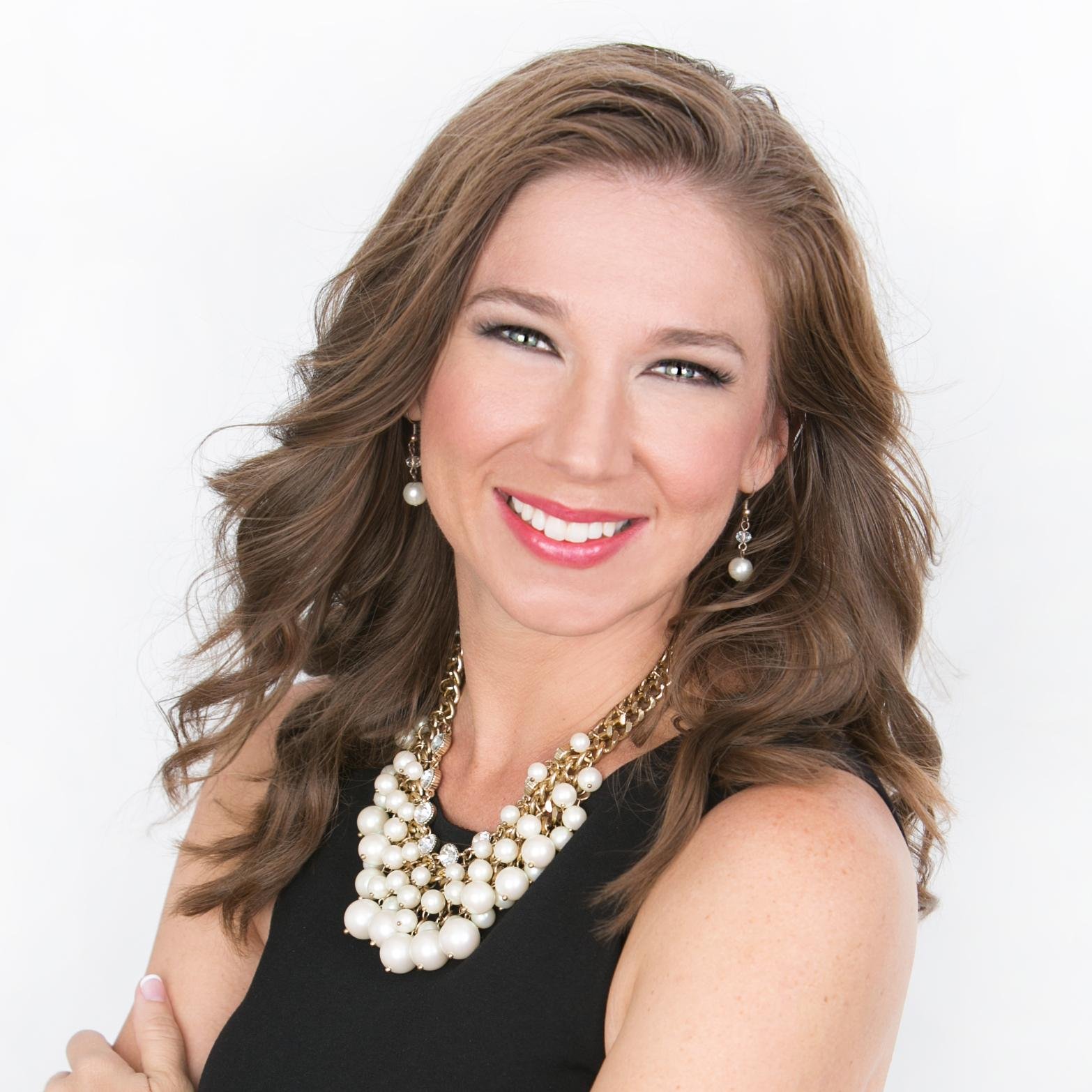 frogprincepaper's profile picture. Home entertaining with a kiss of magic!