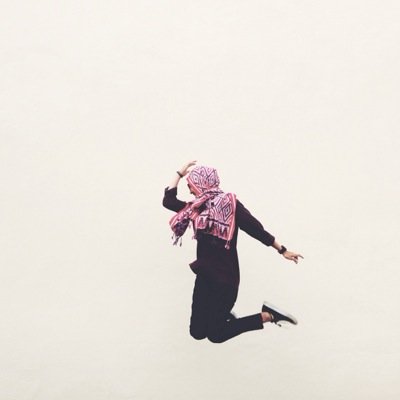 Bukan traveler tapi suka jalan | Cuma gadgetgrapher bukan fotographer | Bukan sahabat dahsyat tapi bisa jadi sahabat terdahsyat :))