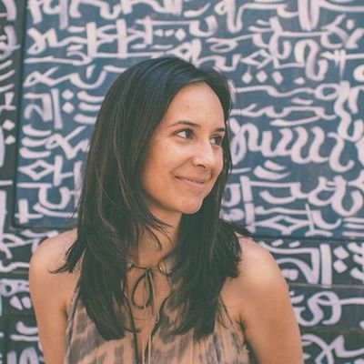 Periodista y dircom. Conté historias en la Ser, Punto Radio y Cuatro. Ahora hablo de #turismo #comunicación #mkt desde el #ParaísoNatural.  Soy afortunada, ¿no?