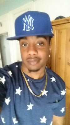 confidon_24's profile picture. Just ask me...