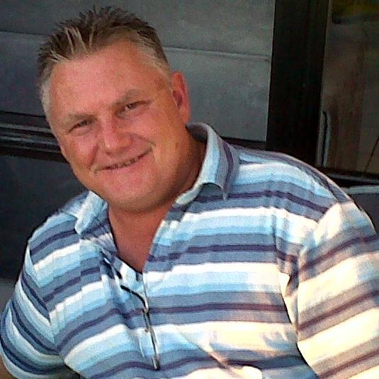 HoodlumBlue's profile picture. City till I die! Handsome sauve sophisticated business owner. Also very modest. Love my wife and kids,sport,nature,beach and bush and BEER