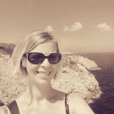 Clairle's profile picture. 