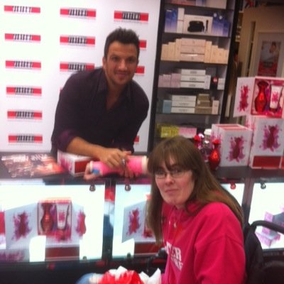 @mrpeterandre @mrmichaelandre and @kerrykatona7 follow me