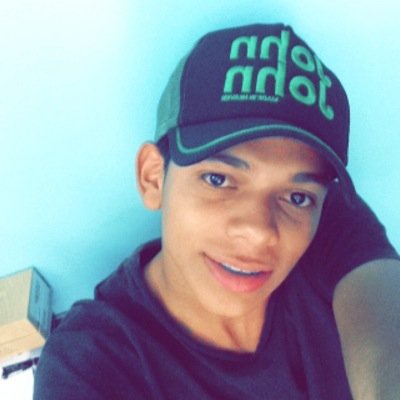 Um cara em construção