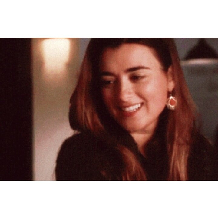 Hi :) I'm Nora and I'm the biggest Cote fan of the world!|| I love ncis- all characters!|| Last rites of ransom pride is wonderful!