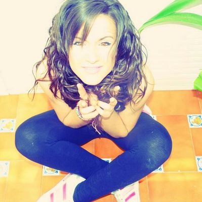 Lo difícil se consigue, lo imposible se intenta. ♡