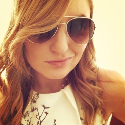 Hannah. Somewhere in the Midlands. Prone to tweeting about country music, travel, feminism and baking.