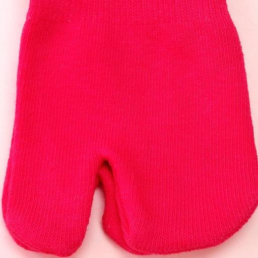 cooleastmarket's profile picture. Selling minimal and zero-drop footwear, as well as jikatabi (Japanese tabi boots). We ship all over the world, or visit us in Toronto!