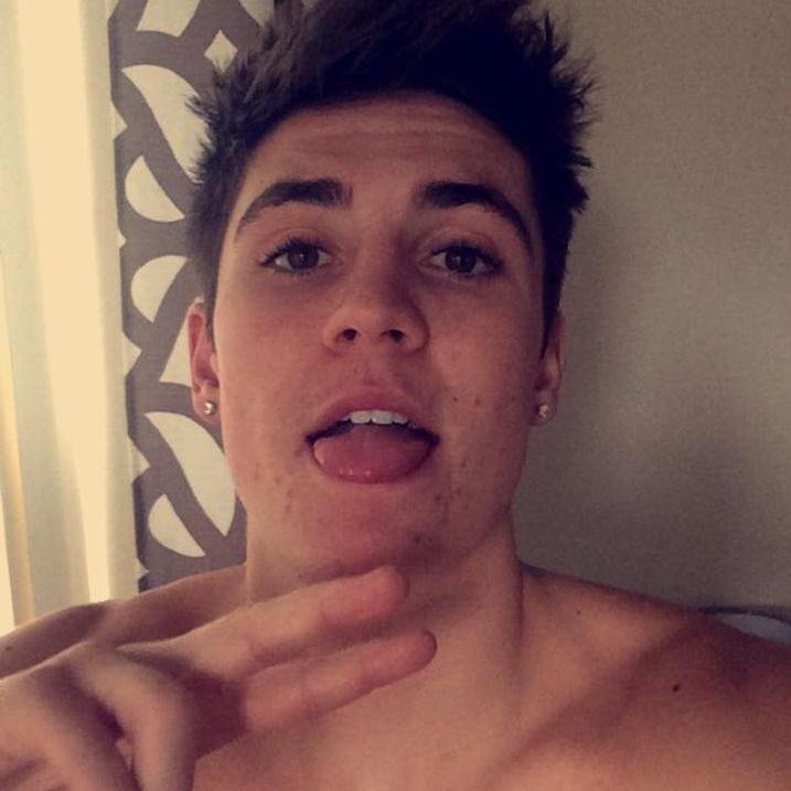 Sono figo, sono bello, sono Sammy che c'ha lungo l'uccello