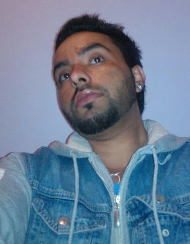 sandharjatt123's profile picture. Loving u