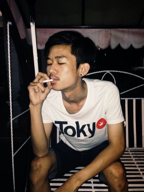 Saya cuma orang sederhana :)                                                    Palembang