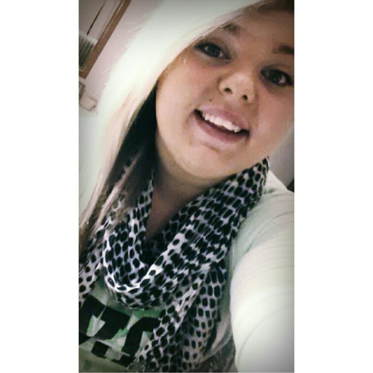 ; 18 ; Senior ; My ♡ is taken ;