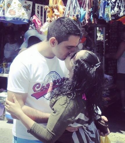 Lic. en Computacion! Musico por afición, pensador parcialmente objetivo agradecido por todo lo q Dios me a dado! Novio de Aurimary