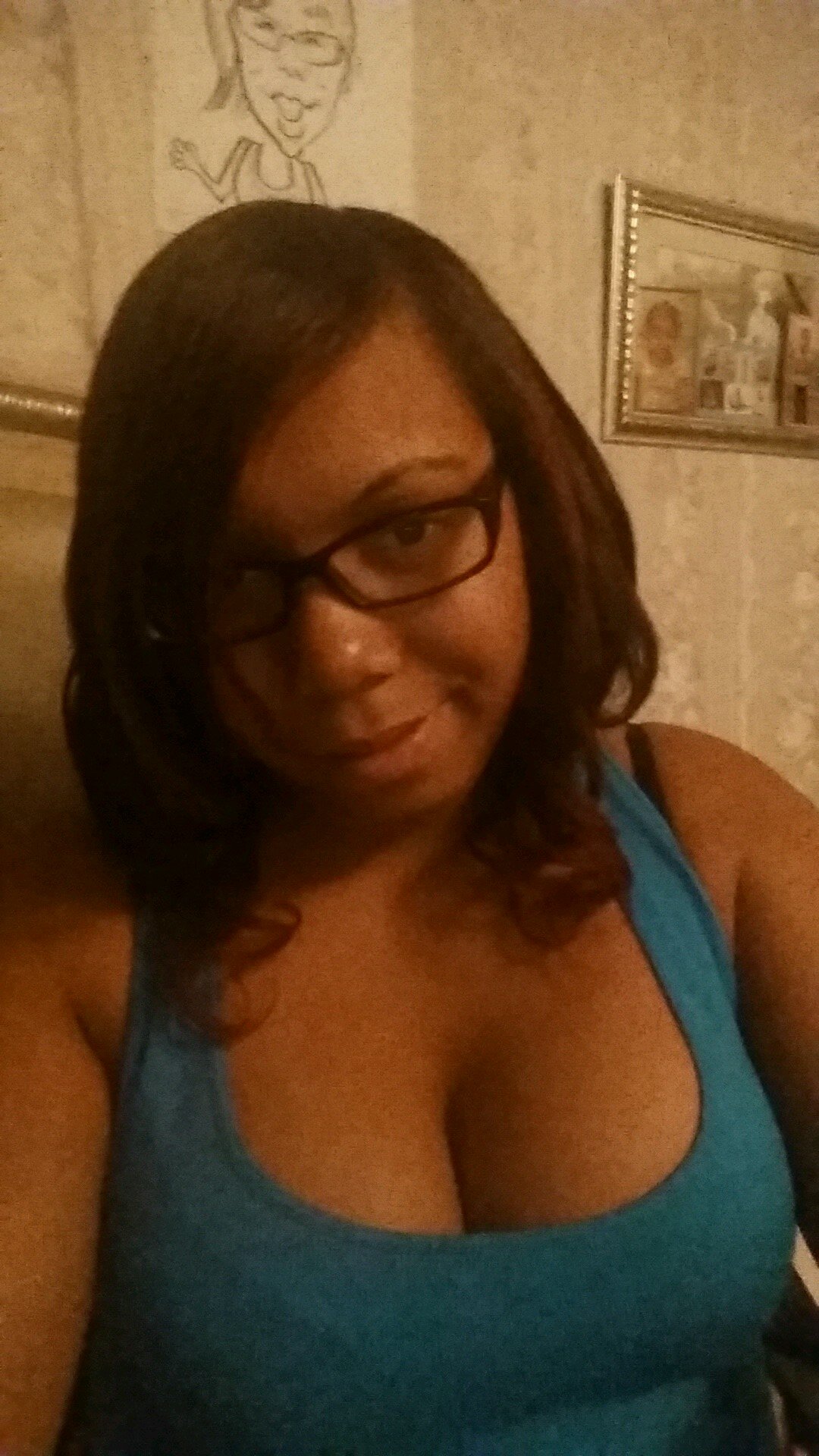 Raven Symone Williams is the name, partying is the game lol im a fun person.. u gotta love me lol mi bday is Nov 28, if u wanna kno more get at me