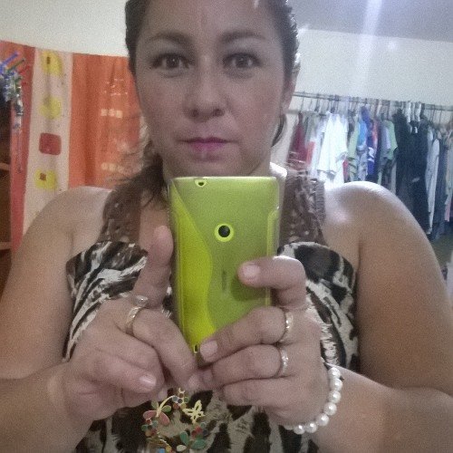 Mtra de Educ. Primaria, de la ciudad de Calkiní Campeche...19 años de servicio y contenta de mi trabajo.Divorciada con 4 hermosos hijos que son mi vida!!