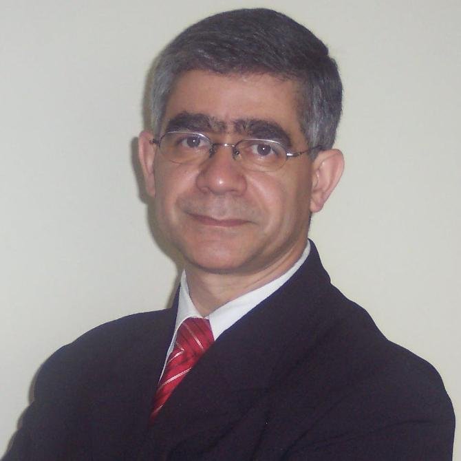 Consultor, Master Coach, Educador e Executivo..pai, esposo e amigo...