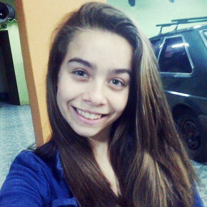 A vida é feita de capítulos.Não é porque um foi ruim, que você vai ter que desistir da historia inteira. Te amo minha grandona comilona ♥ @juhcoletto aqui haha'