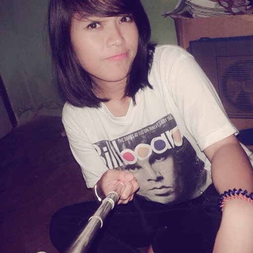 wulandari0727's profile picture. menunggu  | ada yang datang dengan semangat ♥ instagram @wuelandarii PIN 75AE554E |