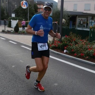 Sposato con Angela padre di Amedeo Responsabile ufficio tecnico. Maratoneta. Appasionato di politica. ....Trento...