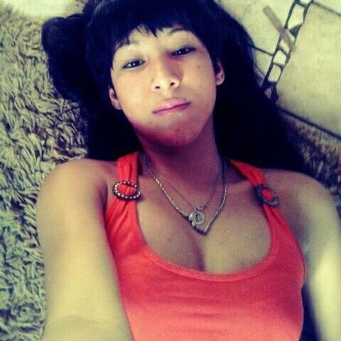 linda, sincera, romantica, brincalhoona, fofaa, meigaa, bobaa, chataa etc...