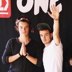 Fã número um do @Onedirection amo muito eles, e nunca vou me separar deles!!!