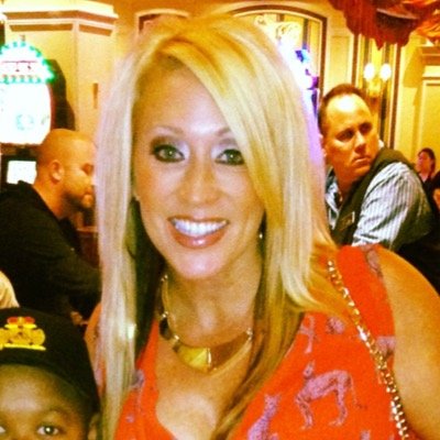 amjune27's profile picture. 