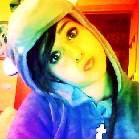 La locura es mi mayor enemiga.
Personas que apesar de saber como eres, te quieren; y les encanta. Siempreellos♥
