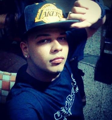 Artista • Arreglista • Compositor-

Yo no Canto Ni Entono,Pero Entono Lo Que Canto.

Mafia Studios #TeamD2