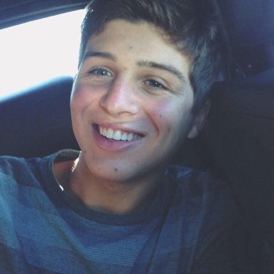 totalllytyler's profile picture. idk im bad at this stuff