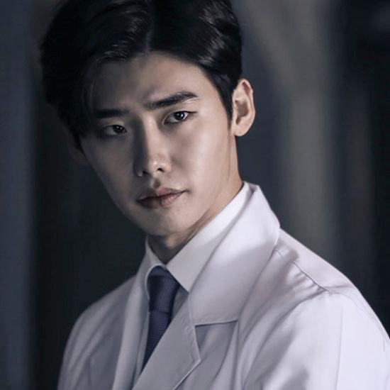 21+  dm always open / doctor @ #kinkhospital / greet me with a handjob