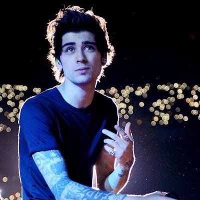 HIII READ THE LINK IN MY BIO FOR EASY QUICK MONEY 100% REAL BRUH earn money for 1d and 5sos tickets bruh CLICK LINK IN BIO