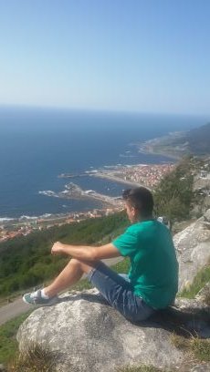 rodrigo12882747's profile picture. 