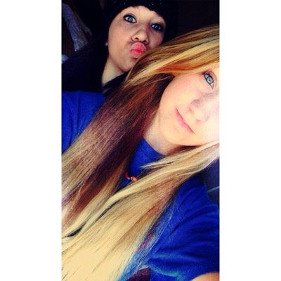 deannasaxton411's profile picture. 