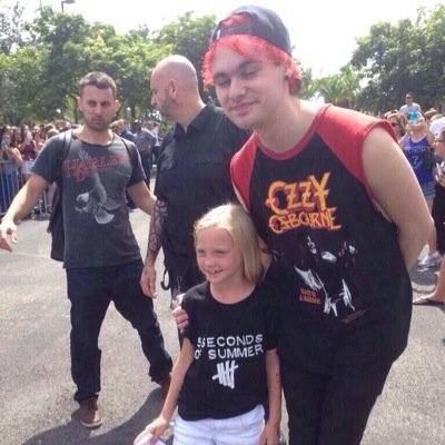 follow @mxrvelftmgc @taymbae