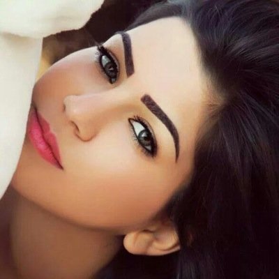 دروست كردنى سنور له گه ل هه نى كه س به ماناى له 
خو بايى بون نايه ت ❌
ته نها بو هيشتنه وه ى ئه و ريزه ى له نيوانمان دايه ❗️