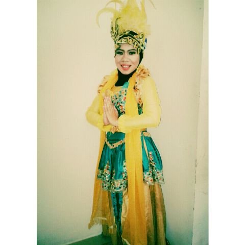 Instagram: Tiaraayunanda Path: Tiaraayunanda
