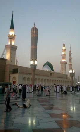 ‏اللهم عوضنا خيراً عن ما فقدنا وبارك لنا فيما ترزقنا .