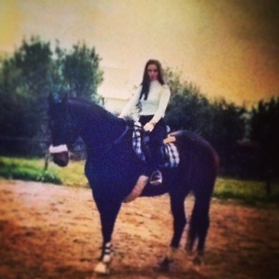 christinadeco's profile picture. decoratrice, love dogs, horses. Fashion lover,music.