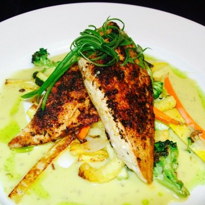 Seafood, Hawaiian and Contemporary Restaurant, Local Big Island Ingredients Sushi + Live Music Thursday-Sunday, Prime Rib and Seafood Dinner Buffet on Fri + Sat