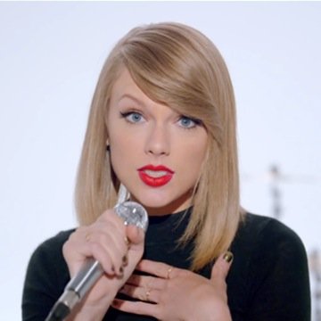 taylor swift is so pretty she gives me self esteem issues;)