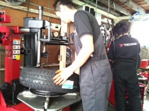 inagaki_katsu's profile picture. 遠州掛川に住んでいるタイヤマン。三人の子どもと掛川祭が好き。ラーメン銃剣道ミステリー♪ #タイヤガーデン掛川