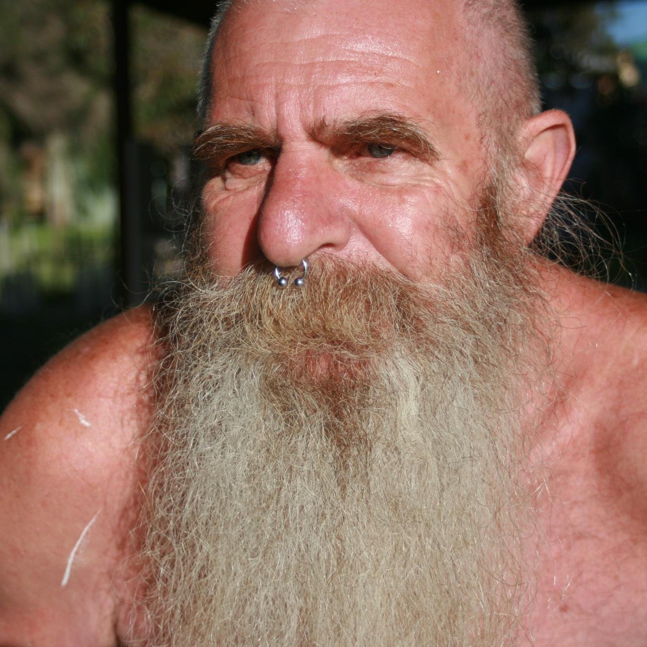 Gay, Naturist promoting non-sexual nudity. lover of the island state. Tasmania