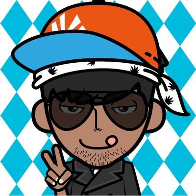 Persona normal que le gusta la musica y el deporte asi como la tecnologia.