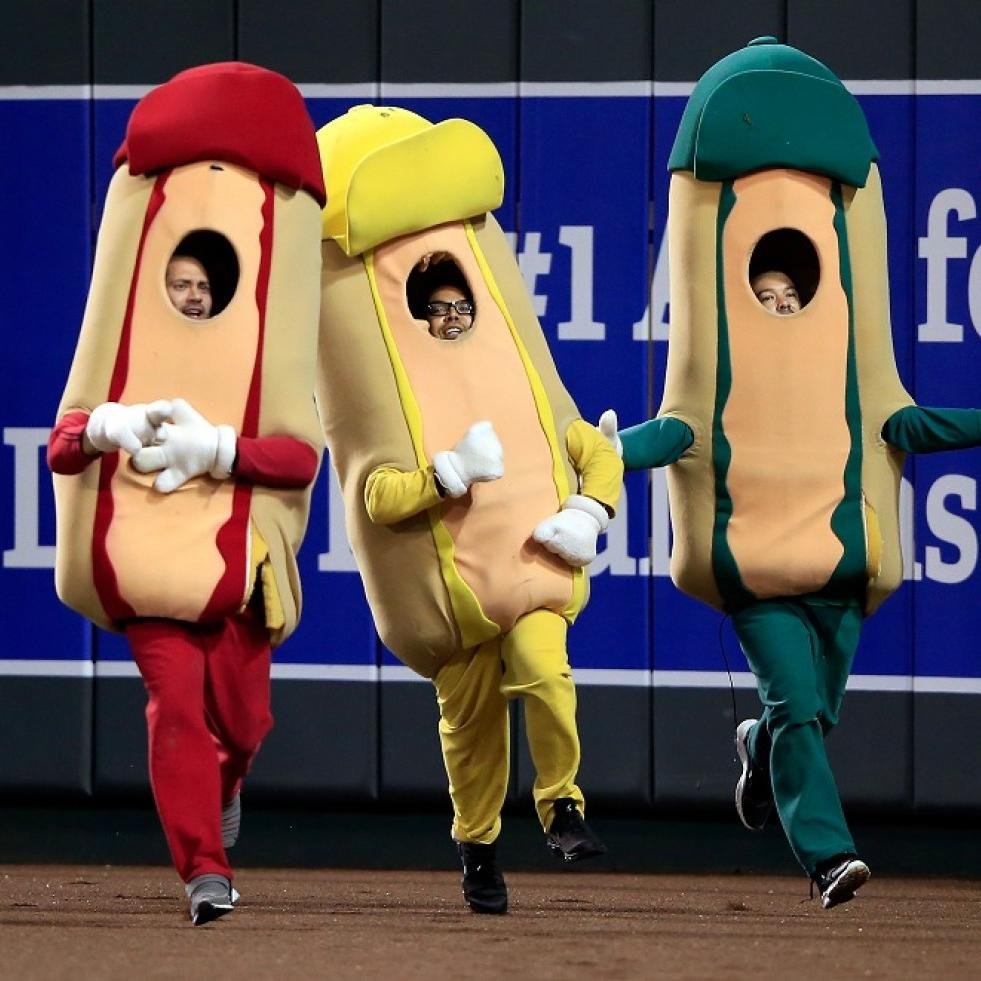 Documenting the hot dog derby of the 2014 American League Champions, the Kansas City Royals! Tweet at us the winner, pics, or a play-by-play!