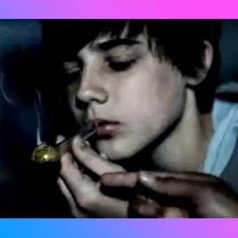 Shoe2raw's profile picture. All About Weid, Smoke Wit Me Wiz 
follow back so we can roll up 2gether